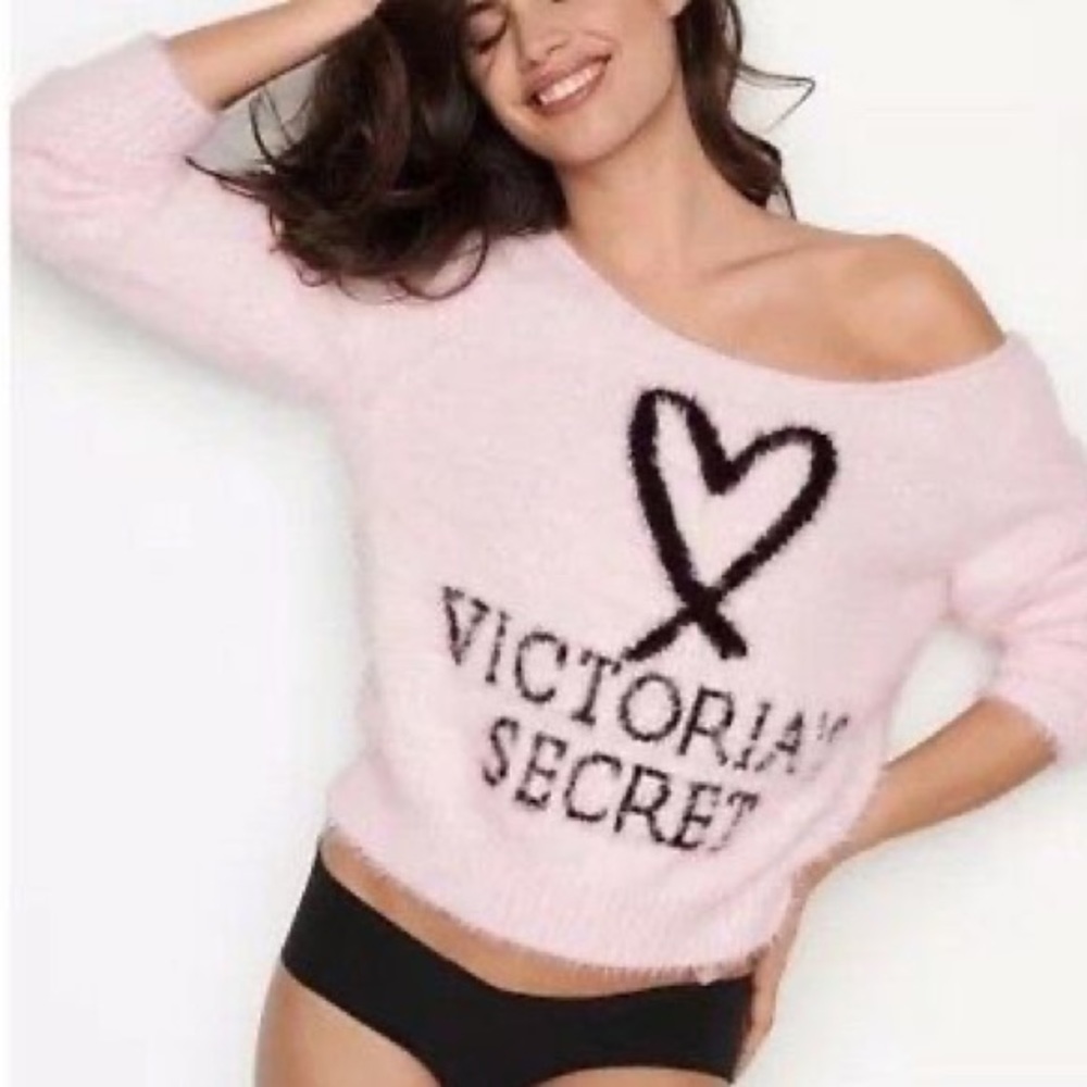 Victoria’s Secret 2018 NYC Pink Fuzzy Sweater